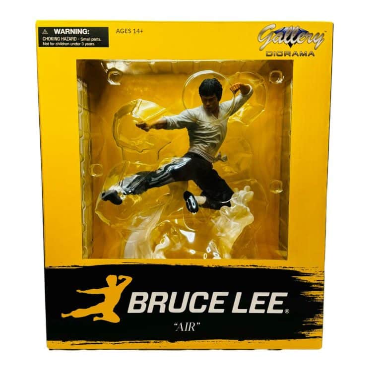 "10-inch Bruce Lee Gallery Diorama PVC Statue by Diamond Select, showcasing him in a dynamic martial arts pose."