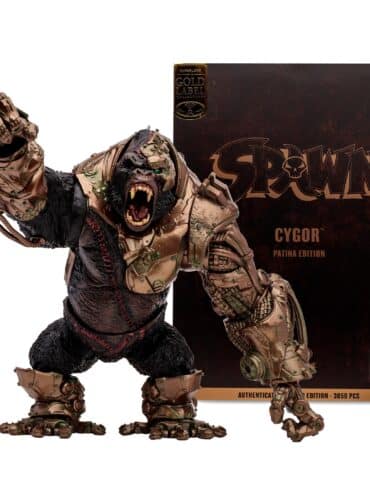 "McFarlane Spawn Cygor Patina Edition MegaFig, featuring patina paint, 22 moving parts, and included art card."